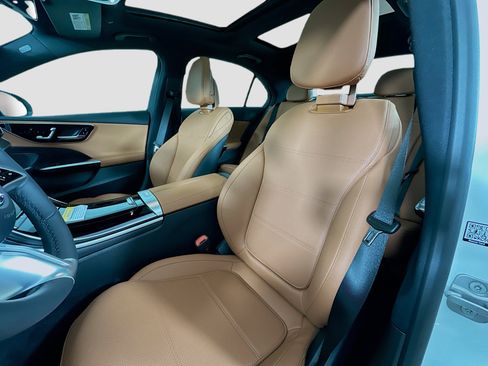 Used 2026 Mercedes-Benz C 300 4MATIC Sedan image 27