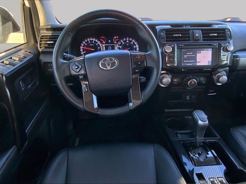Used 2019 Toyota 4Runner TRD Off-Road Premium AWD/4WD image 6