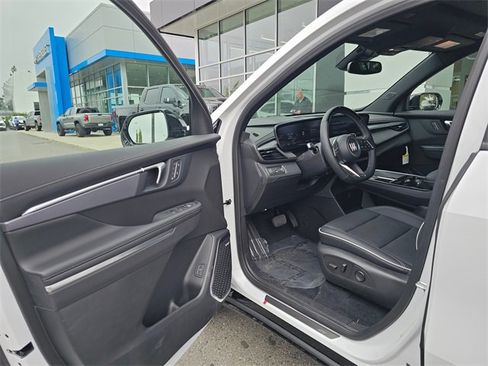 New 2025 Buick Enclave Sport Touring w/ Super Cruise Package image 23