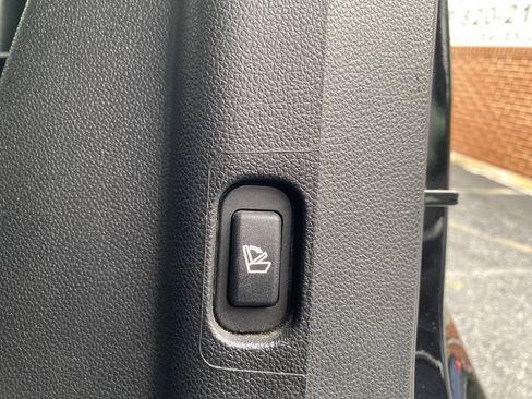 Used 2016 Ford Explorer Limited w/ Equipment Group 301A AWD/4WD image 16