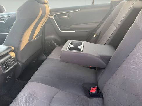 Used 2019 Toyota RAV4 XLE w/ Convenience Package image 13