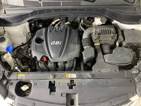 Used 2015 Hyundai Santa Fe Sport AWD/4WD image 34