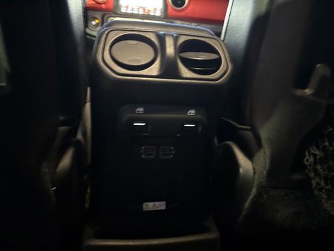 Used 2020 Jeep Wrangler Unlimited Rubicon image 33