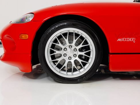 Used 1999 Dodge Viper GTS RWD image 9
