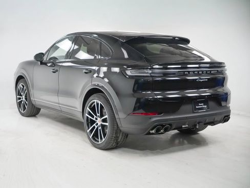 Used 2026 Porsche Cayenne Coupe AWD/4WD image 3