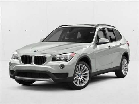 Used 2015 BMW X1 sDrive28i RWD image 1