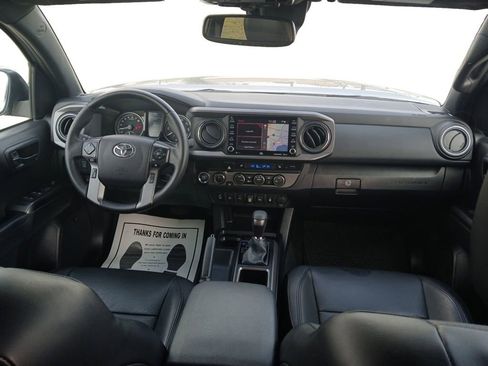 Used 2022 Toyota Tacoma TRD Off-Road w/ TRD Premium Off Road Package image 18