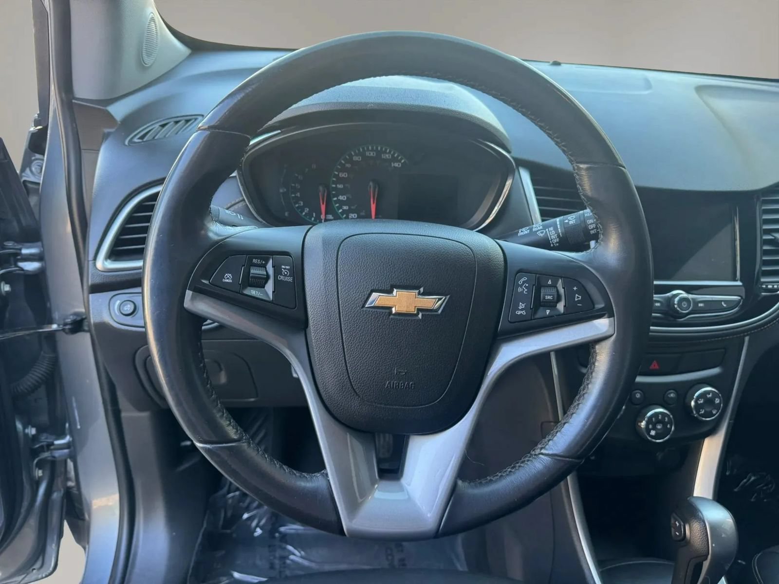 Used 2019 Chevrolet Trax LT w/ LT Convenience Package AWD/4WD image 28