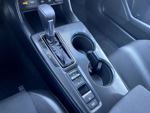 Used 2025 Honda Civic Sport image 19