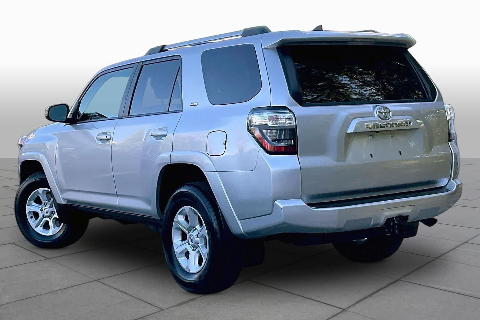 Used 2019 Toyota 4Runner SR5 Premium AWD/4WD image 10