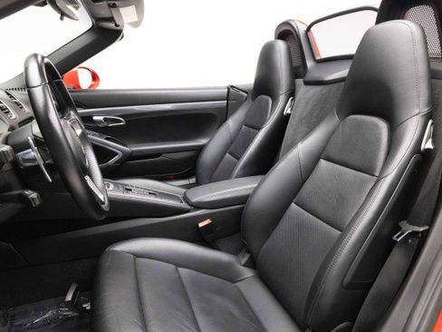 Used 2017 Porsche 718 Boxster S image 8