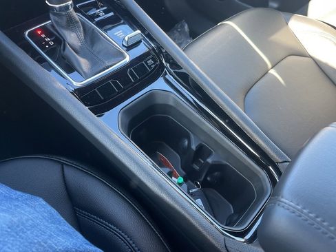 New 2026 Jeep Compass Limited image 22