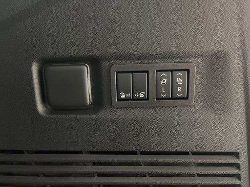 Used 2026 Chevrolet Suburban Z71 w/ Z71 Off-Road Package image 16