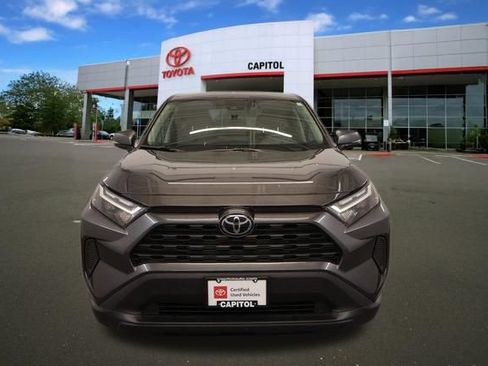 Used 2023 Toyota RAV4 LE AWD/4WD image 8