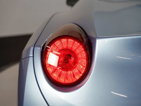 Used 2012 Ferrari California RWD image 21