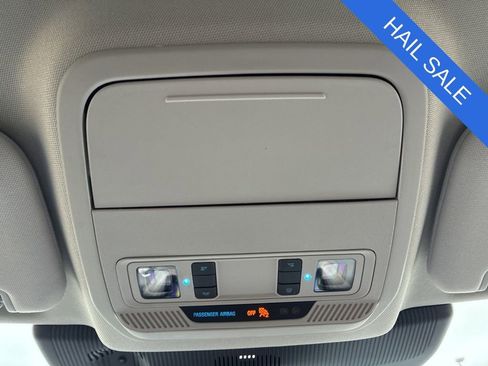 Used 2025 Ford Explorer Active AWD/4WD image 25