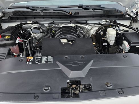 Used 2016 Chevrolet Silverado 1500 LT w/ LT Convenience Package image 17