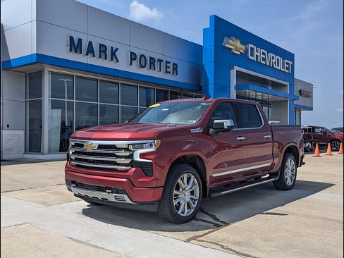 Used 2023 Chevrolet Silverado 1500 High Country w/ High Country Premium Package AWD/4WD image 1