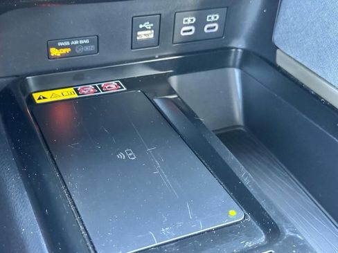 Used 2025 Toyota Camry LE image 15