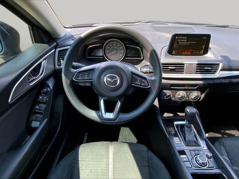 Used 2017 MAZDA MAZDA3 Sport w/ Preferred Equipment Package FWD image 5