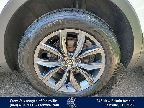 Certified 2022 Volkswagen Tiguan SE AWD/4WD image 18