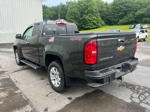 Used 2018 Chevrolet Colorado LT w/ LT Convenience Package AWD/4WD image 8