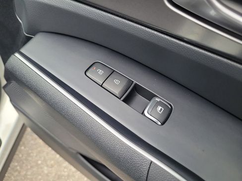 New 2026 Kia Sorento LX FWD image 11