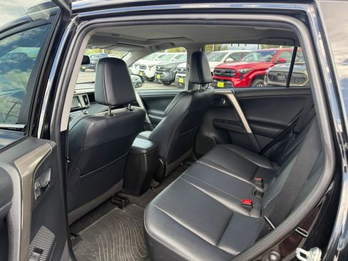 Used 2015 Toyota RAV4 Limited AWD/4WD image 5