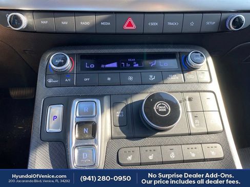 Used 2024 Hyundai Palisade Limited FWD image 15