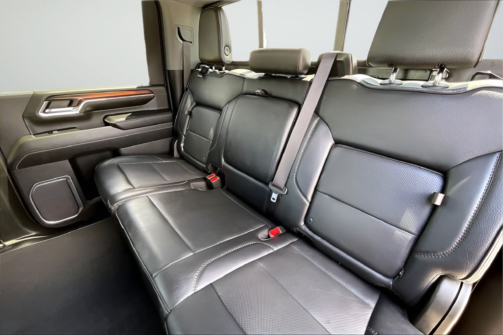 Used 2024 GMC Sierra 3500 Denali w/ Denali Reserve Package AWD/4WD image 19