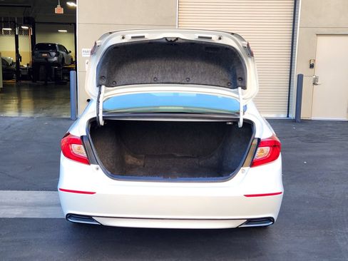 Used 2021 Honda Accord LX image 7
