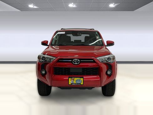 Used 2021 Toyota 4Runner SR5 Premium w/ Moonroof Package AWD/4WD image 5