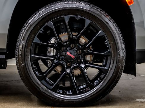 Used 2024 GMC Yukon XL Denali w/ Max Trailering Package image 37