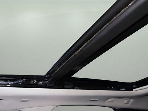 Used 2025 Nissan Murano SL w/ Cargo Package image 26