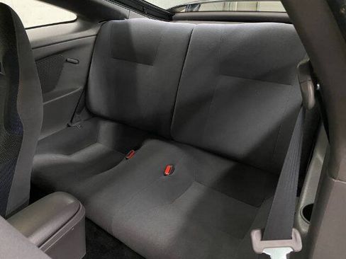 Used 2000 Toyota Celica GT FWD image 13