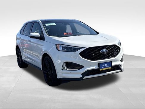 Certified 2022 Ford Edge ST w/ Equipment Group 401A image 5