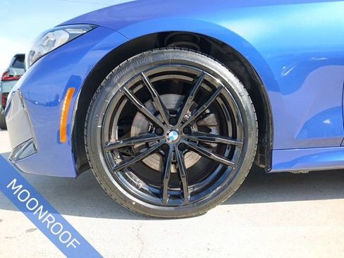 Used 2023 BMW 330i xDrive Sedan w/ M Sport Package image 5