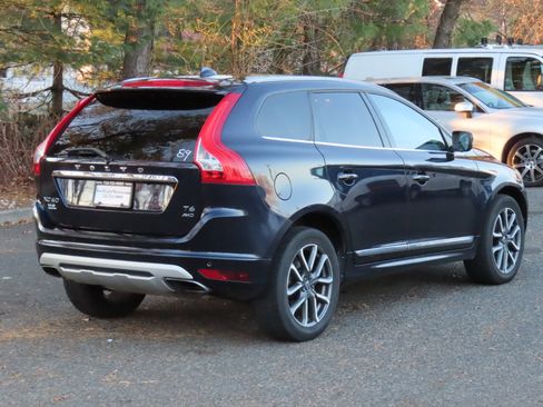 Used 2017 Volvo XC60 T6 Dynamic w/ Climate Package image 2