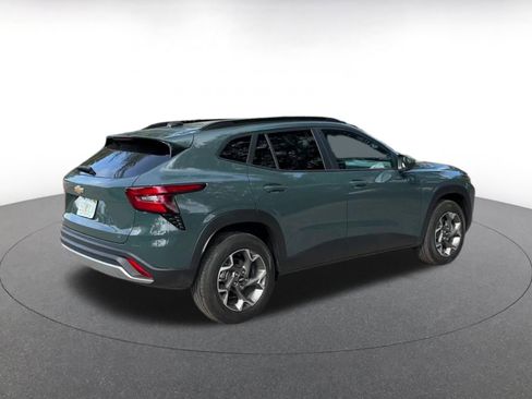 Used 2025 Chevrolet Trax LT image 15