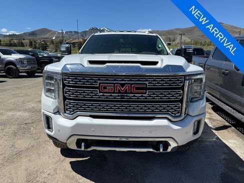 Used 2021 GMC Sierra 2500 Denali AWD/4WD image 2