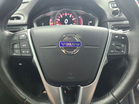 Used 2016 Volvo XC70 T5 Platinum image 27