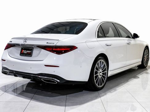 Used 2025 Mercedes-Benz S 580 4MATIC Sedan image 4