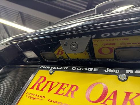 New 2026 Jeep Grand Wagoneer Summit image 7