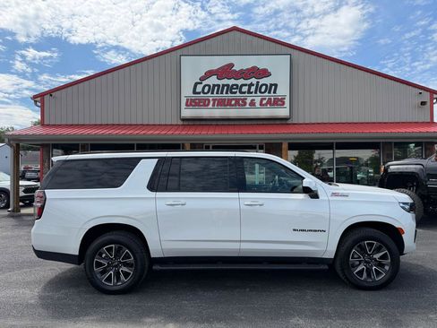 Used 2023 Chevrolet Suburban Z71 AWD/4WD image 3
