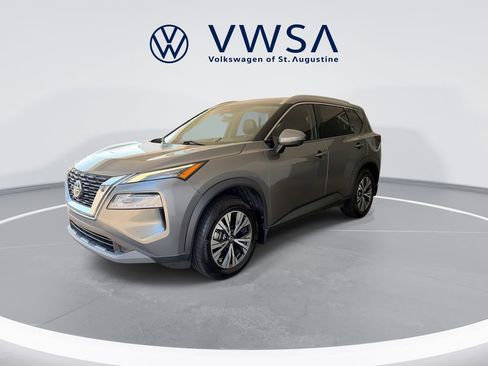 Used 2021 Nissan Rogue SV w/ Premium Package FWD image 4