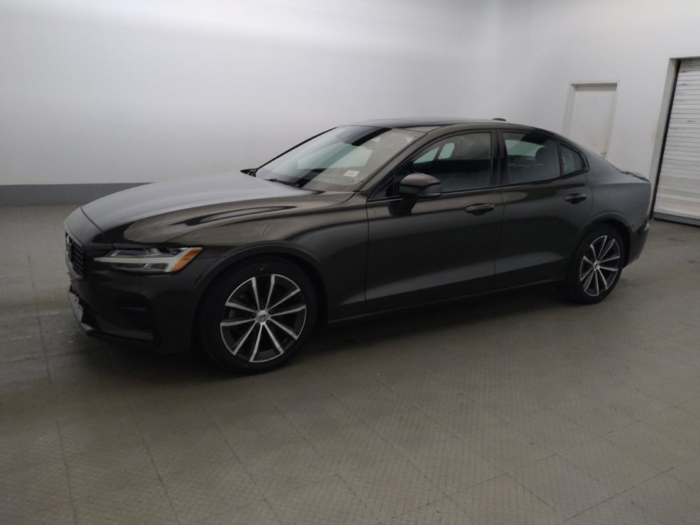 Used 2022 Volvo S60 B5 Momentum AWD/4WD image 2