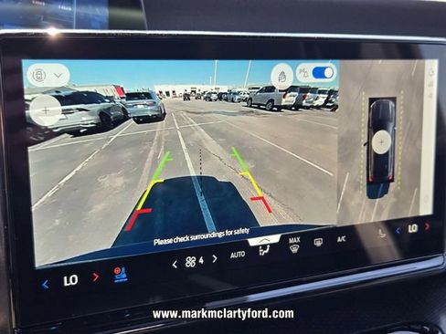 New 2026 Ford Expedition Max Platinum w/ Stealth Performance Package AWD/4WD image 17