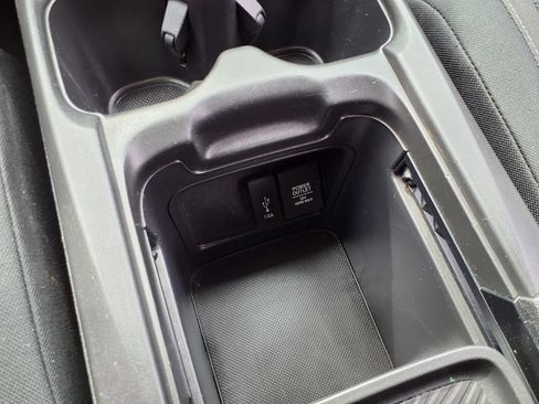 Used 2018 Honda CR-V LX image 12