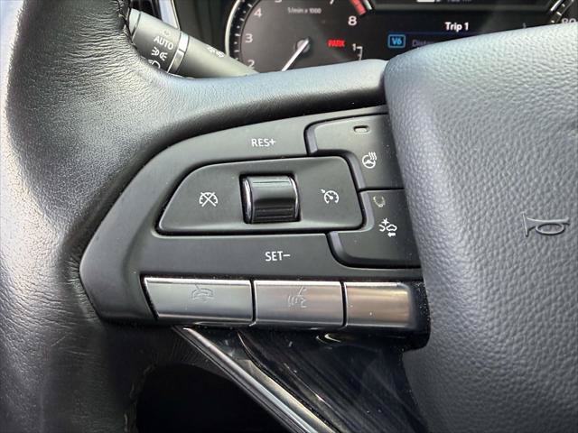 Used 2023 Cadillac XT6 Premium Luxury w/ LPO, Floor Liner Package AWD/4WD image 24