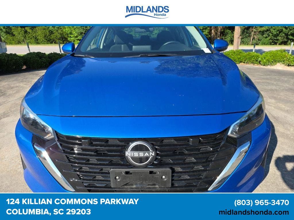 Used 2025 Nissan Sentra SV FWD image 4